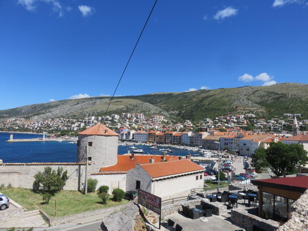 Apartments Josica Senj Exteriör bild